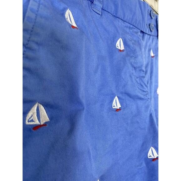Vineyard Vines Blue with Embroidered Sail Boats Shorts Size 6 - Picture 3 of 7